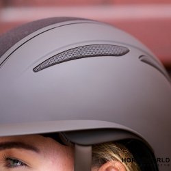 Imperial Riding Olania Deluxe Ridehjelm m. Bredt Visor - Dark Brown