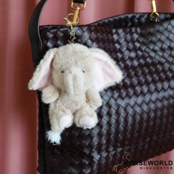By St�r Elefant N�glering